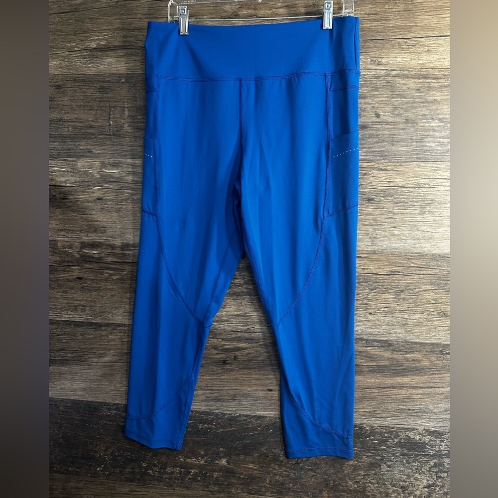 Zyia Active Blue Women's Capri Leggings